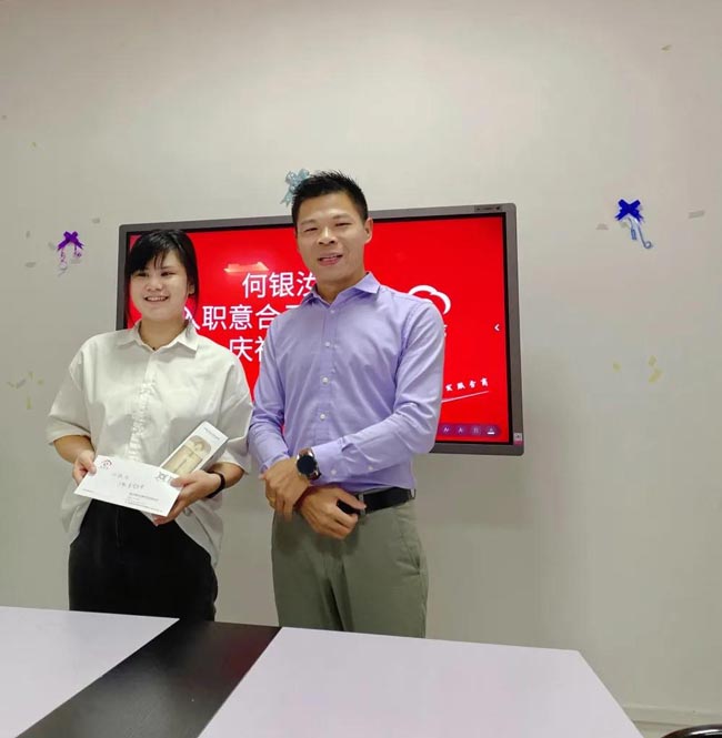 小姐姐入職意合云一周年啦！?。?></a>
                            <a href=